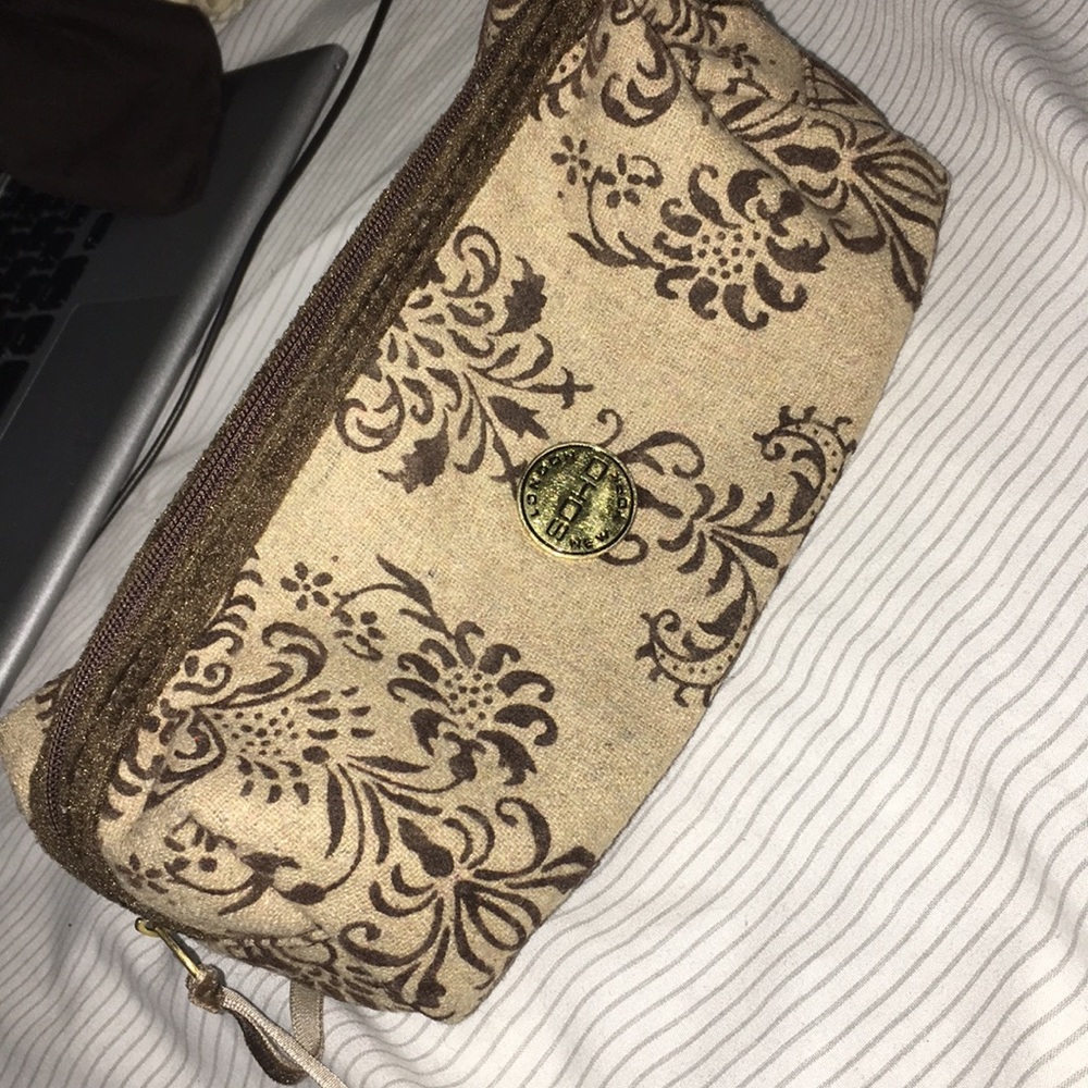 Make up purse